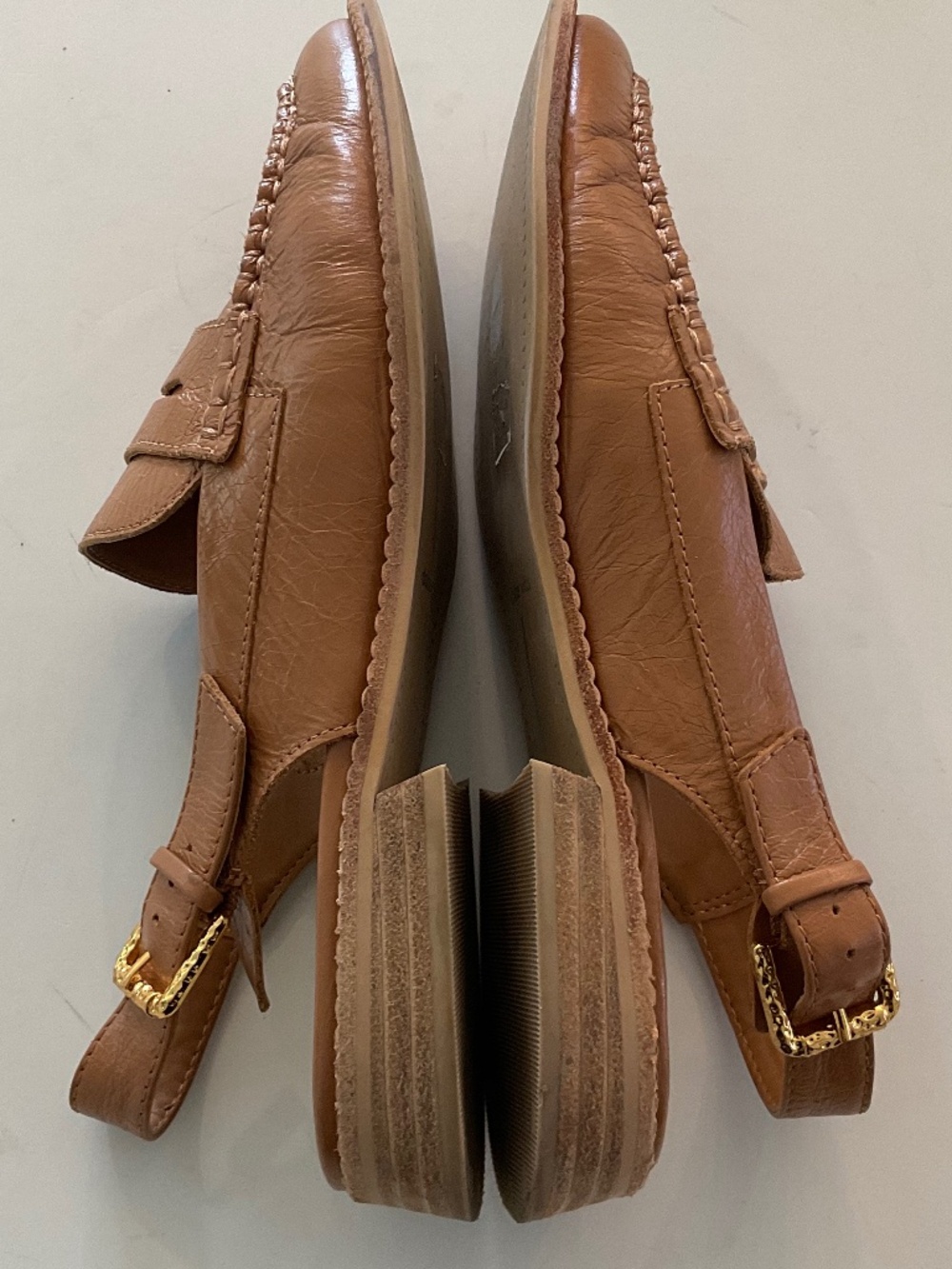 DOLCE VITA Hardi Tailored Slingback Loafers in Brown Crinkle Patent Size 9 - Picture 6 of 8
